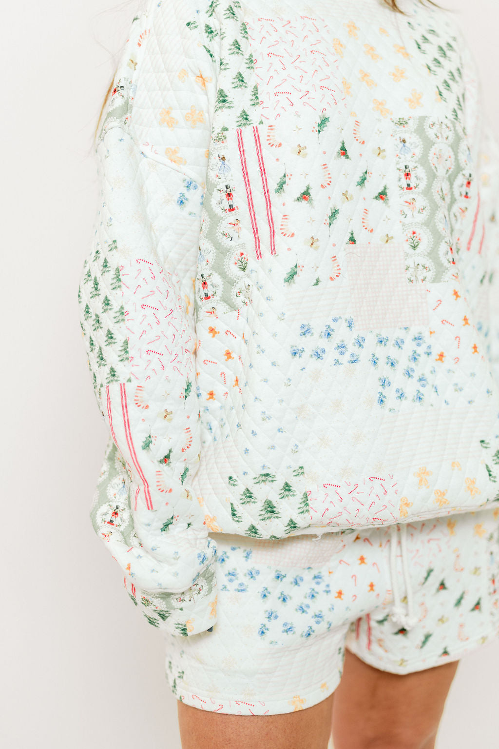 Christmas Quilted Mockneck Sweatshirt Set